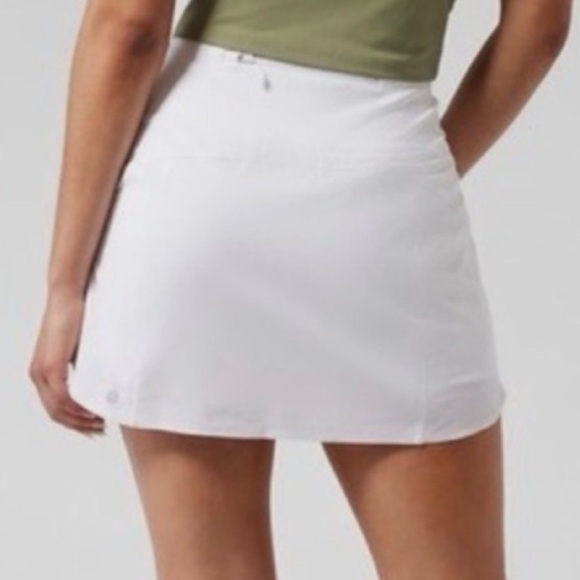 💌 Athleta RUN WITH IT SKORT 16" - Picture 2 of 9